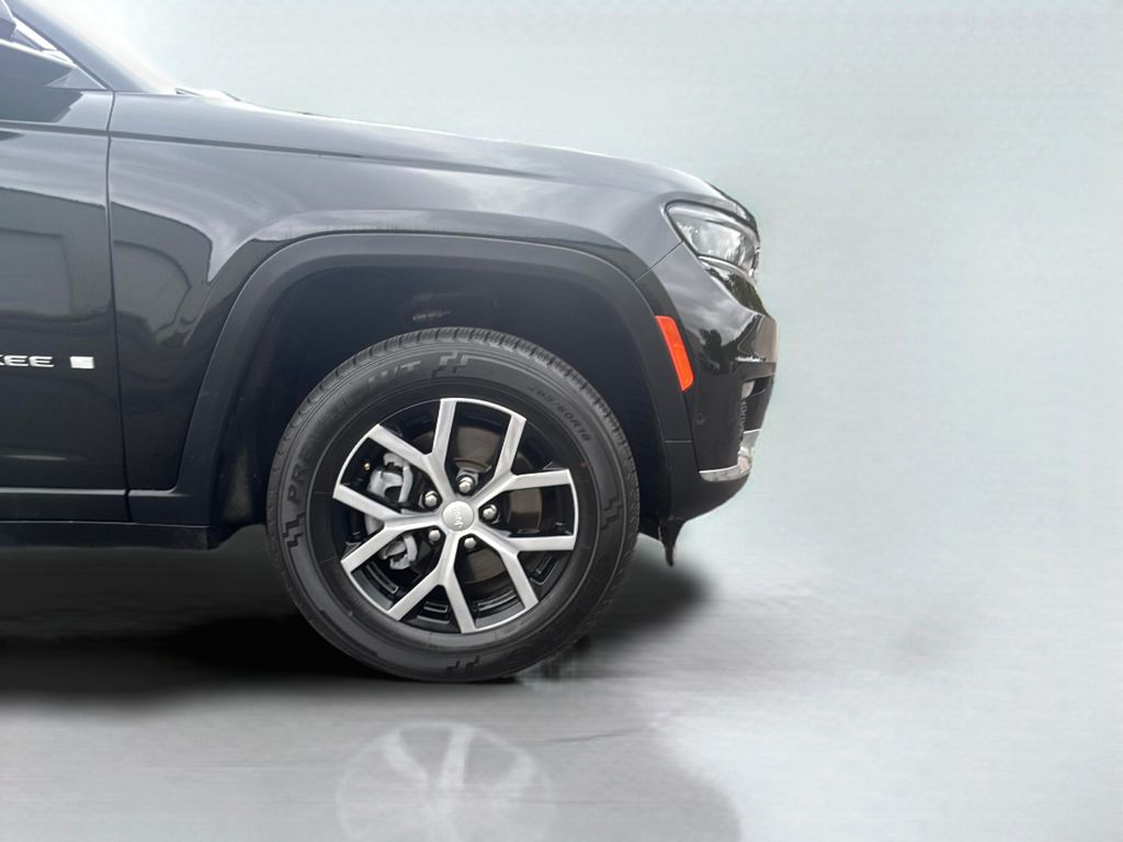 used 2024 Jeep Grand Cherokee L car, priced at $38,850