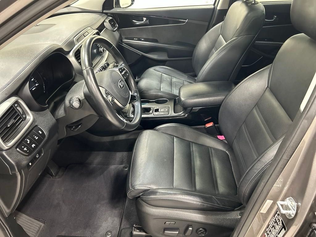 used 2019 Kia Sorento car, priced at $22,471