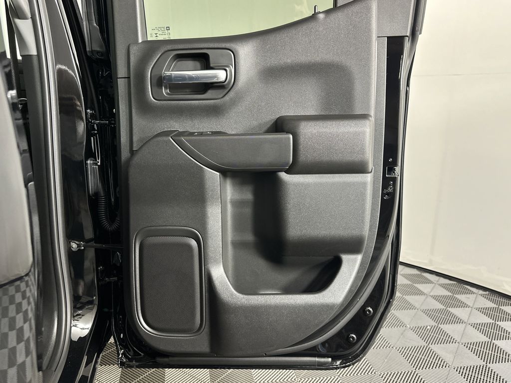 new 2025 GMC Sierra 1500 car, priced at $36,880