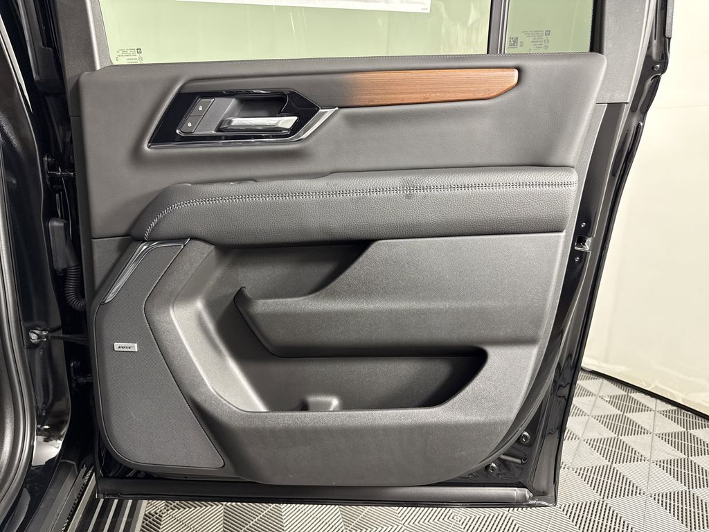 new 2025 GMC Yukon XL car, priced at $97,086