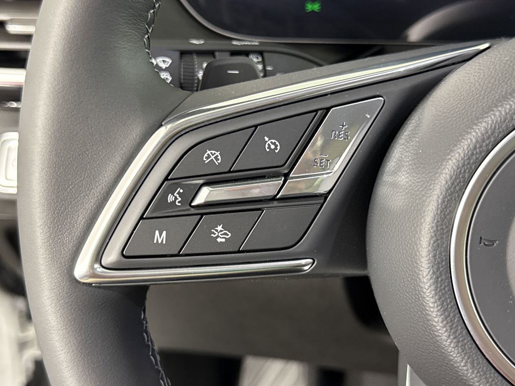 new 2025 Buick Envision car, priced at $35,245