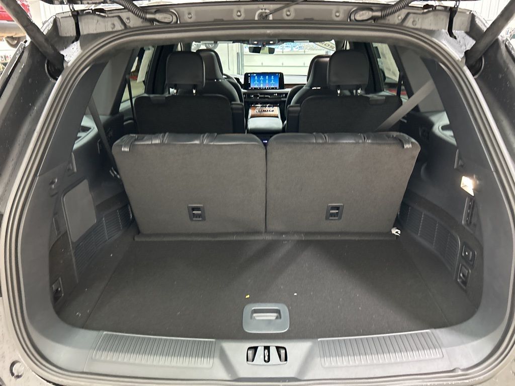 new 2026 Lincoln Aviator car, priced at $93,875