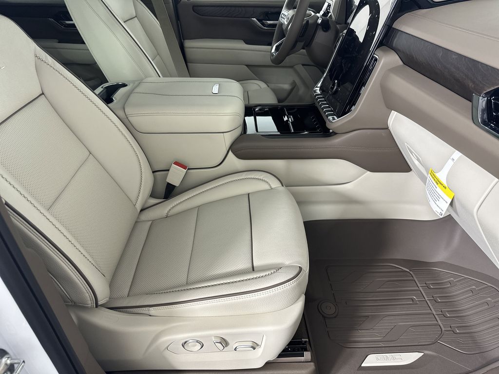 new 2025 GMC Yukon XL car, priced at $97,580