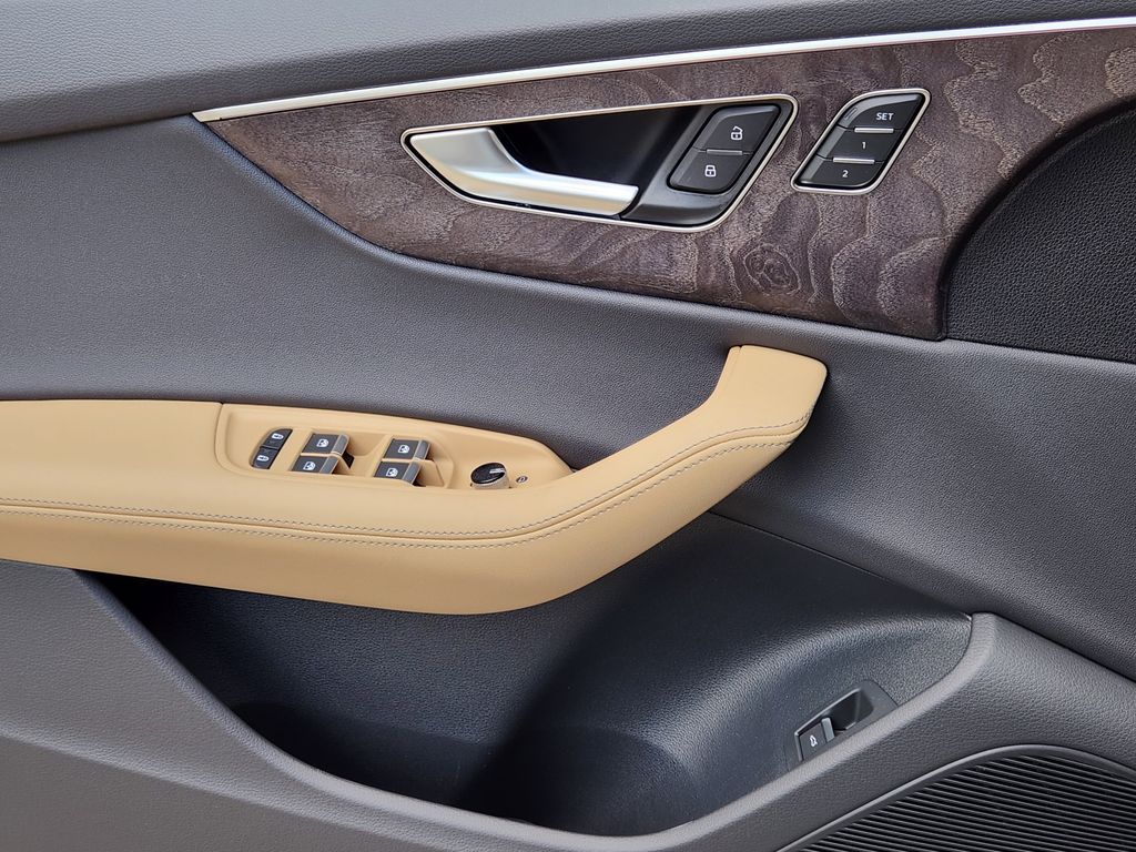 new 2025 Audi Q8 car, priced at $86,715