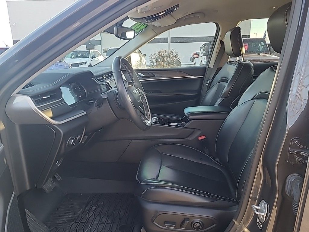 used 2021 Jeep Grand Cherokee L car, priced at $30,927