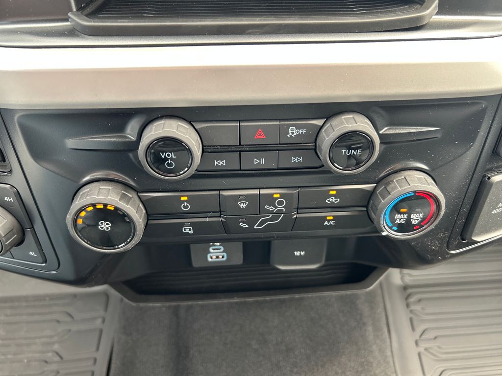 new 2025 Ford F-250SD car, priced at $68,975