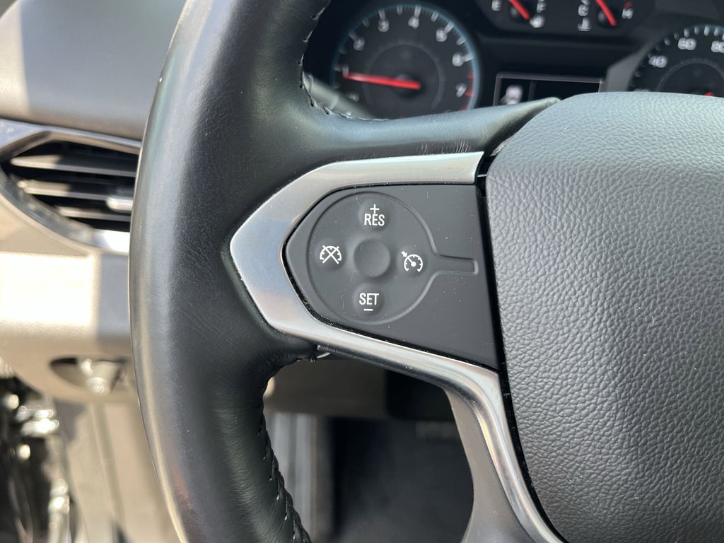 used 2021 Chevrolet Traverse car, priced at $25,477