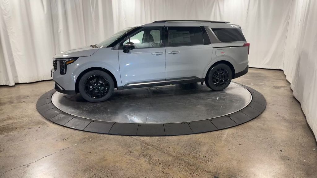 new 2025 Kia Carnival car, priced at $47,884