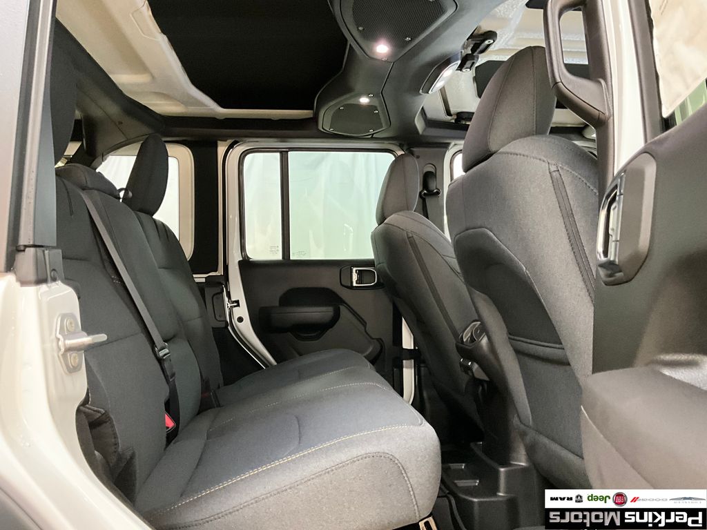 new 2025 Jeep Wrangler car, priced at $55,247
