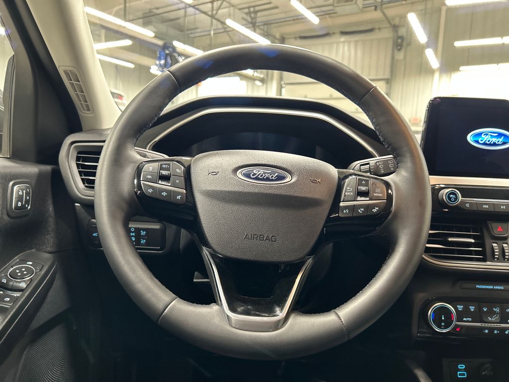used 2022 Ford Escape car, priced at $26,163