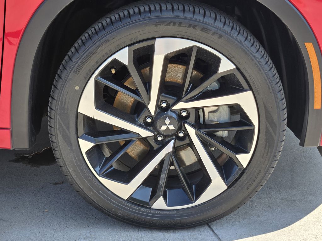 used 2023 Mitsubishi Outlander car, priced at $23,645