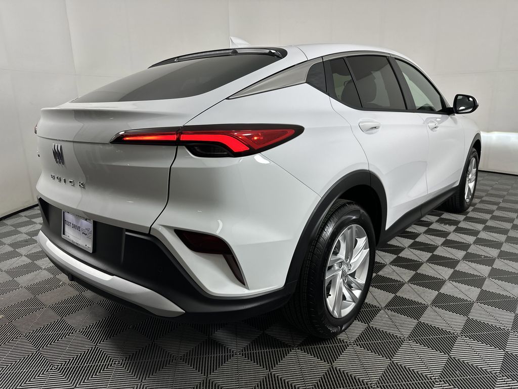 new 2025 Buick Envista car, priced at $26,880