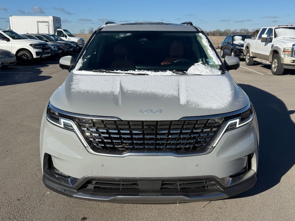 used 2024 Kia Carnival car, priced at $41,000