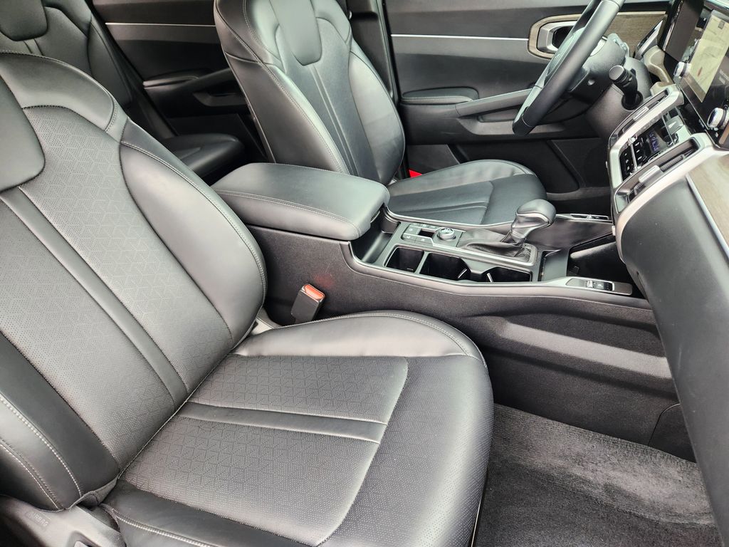 used 2022 Kia Sorento car, priced at $24,944