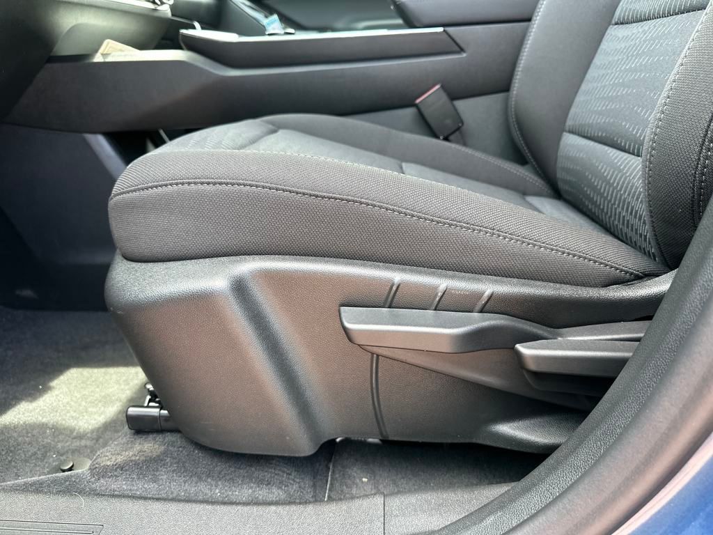 new 2026 Chevrolet Equinox car, priced at $31,995