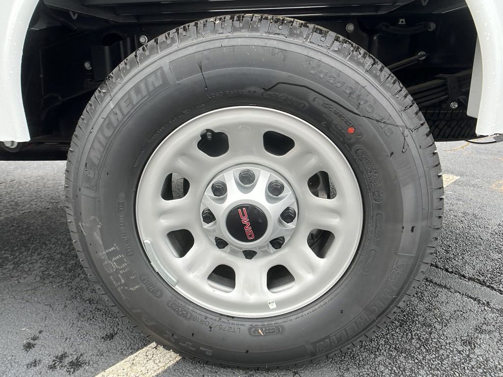 new 2024 GMC Sierra 3500HD car, priced at $48,978