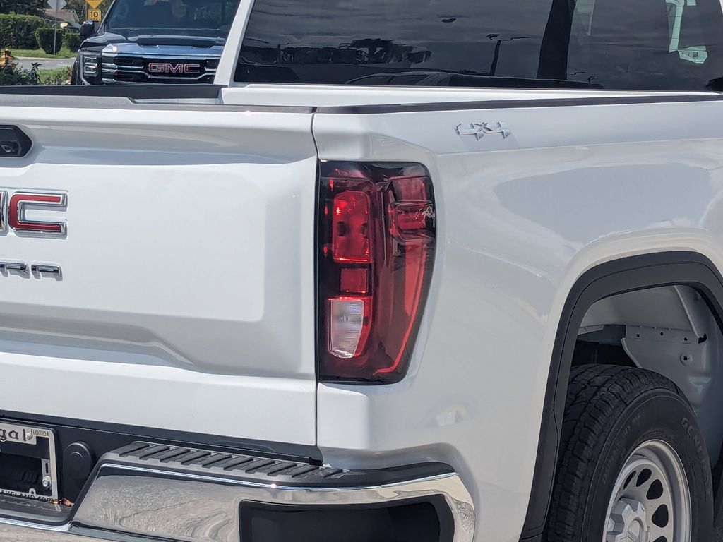 new 2026 GMC Sierra 1500 car, priced at $39,170