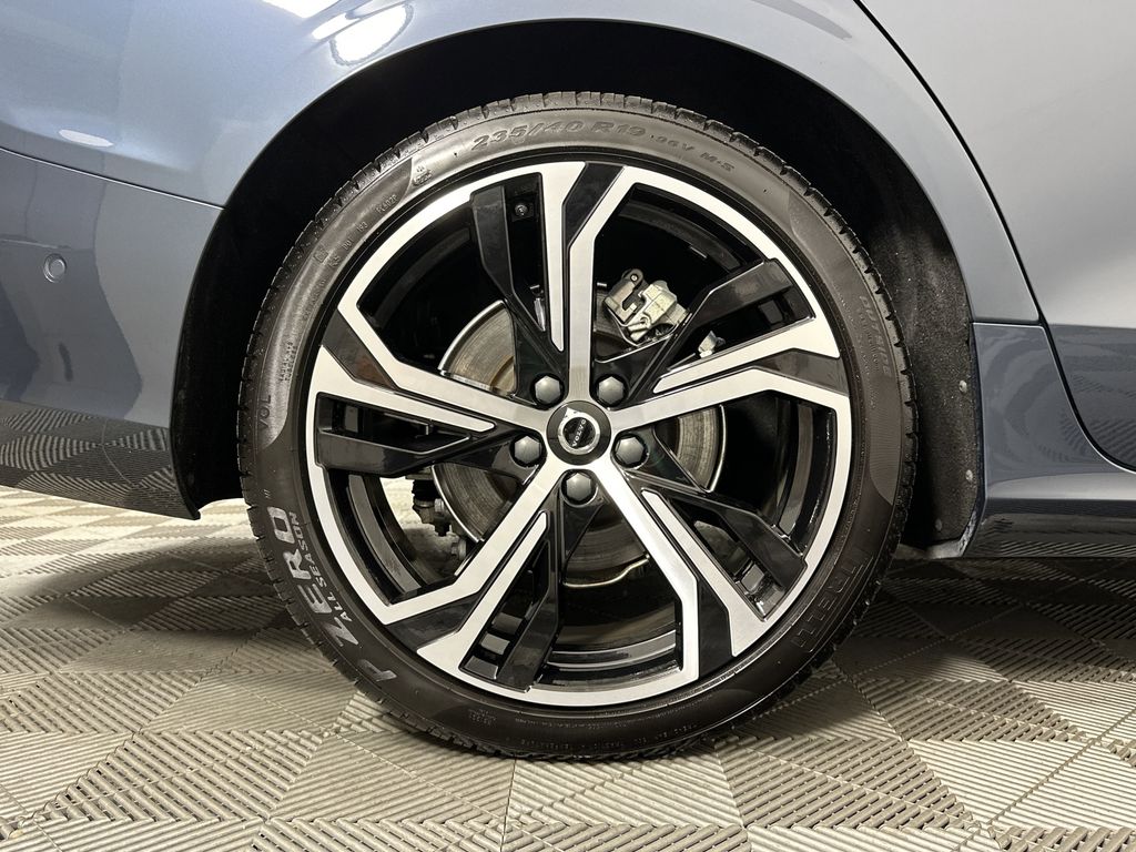 used 2024 Volvo S60 car, priced at $30,497