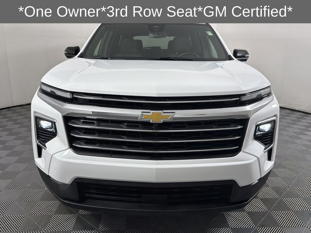 used 2024 Chevrolet Traverse car, priced at $33,333
