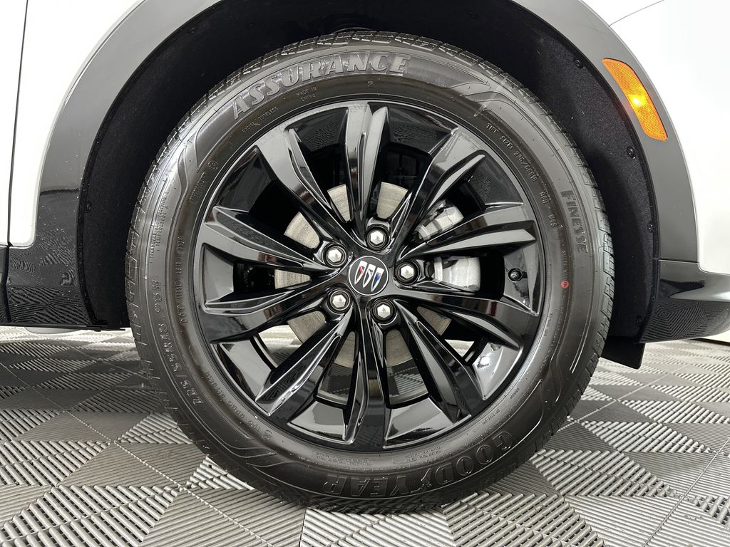 new 2025 Buick Envista car, priced at $29,374