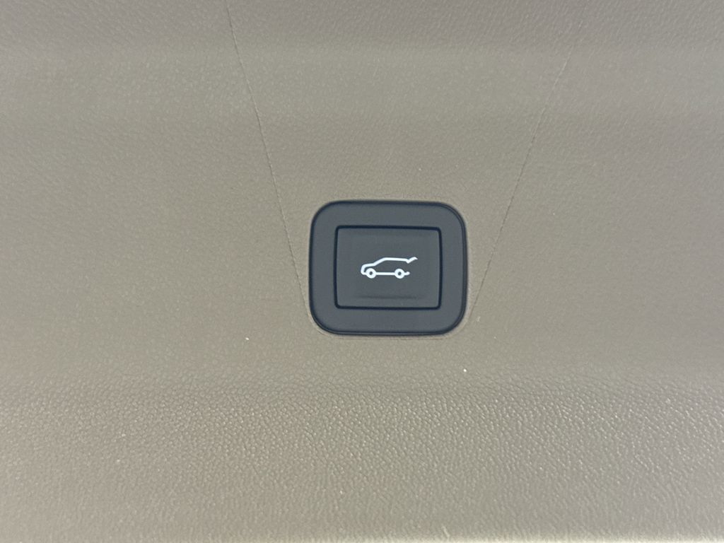 new 2025 GMC Yukon XL car, priced at $97,374