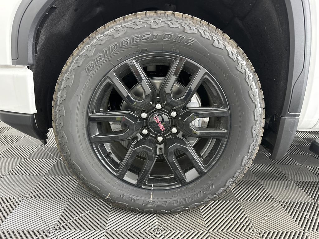 new 2025 GMC Sierra 1500 car, priced at $61,284