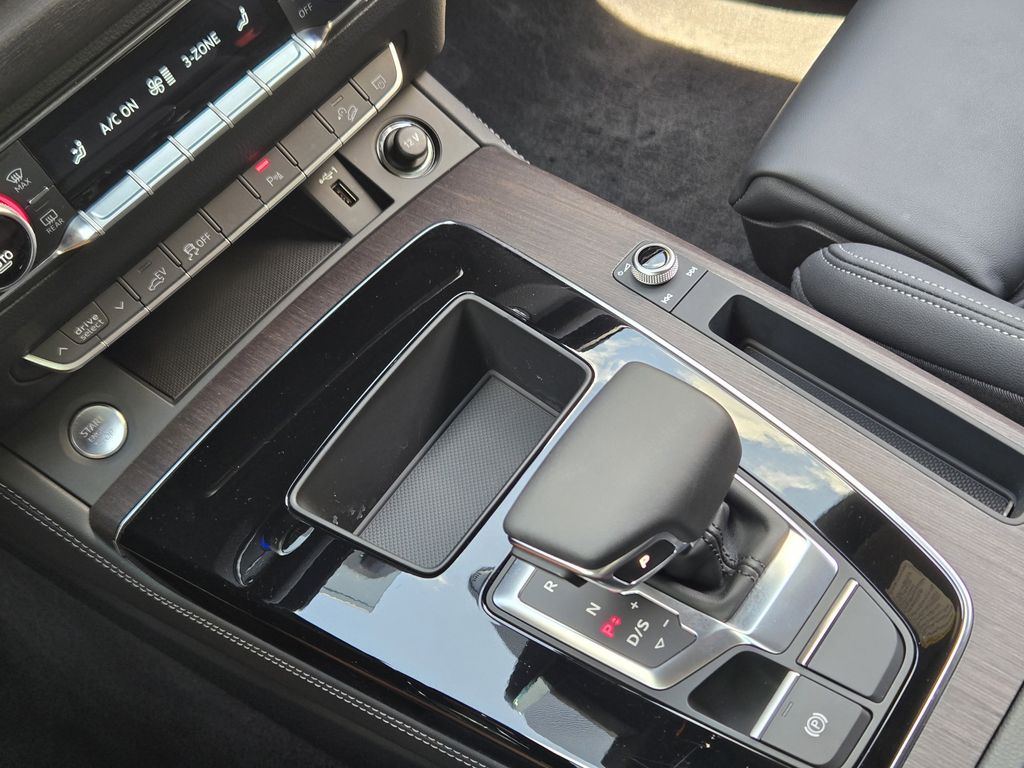 used 2024 Audi Q5 e car, priced at $38,964