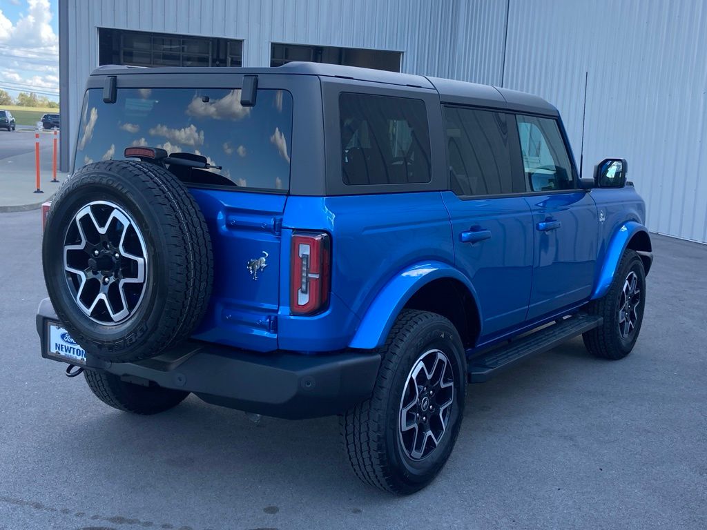 new 2024 Ford Bronco car, priced at $50,250