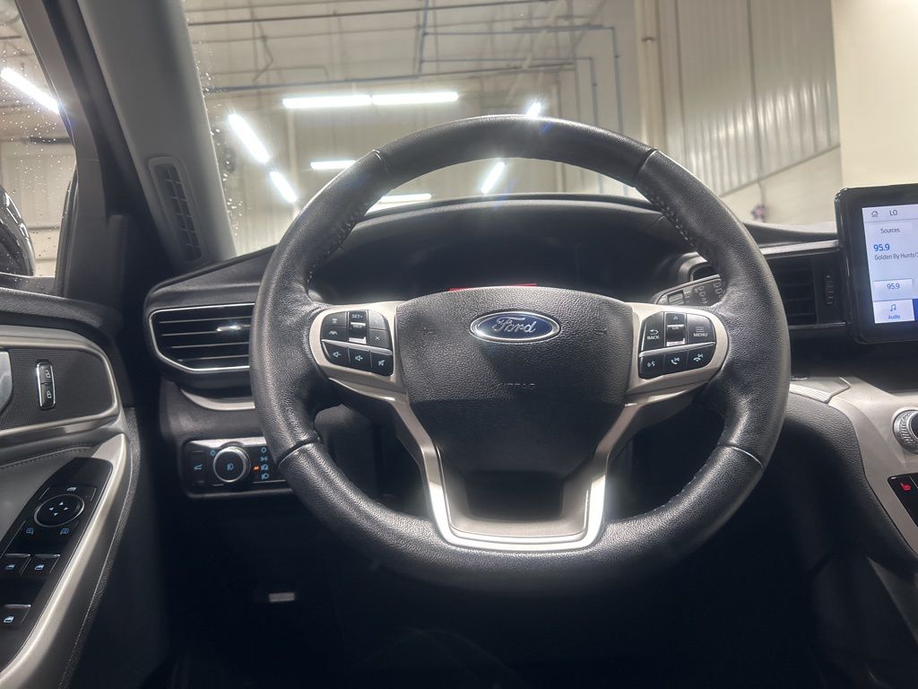 used 2022 Ford Explorer car, priced at $31,056