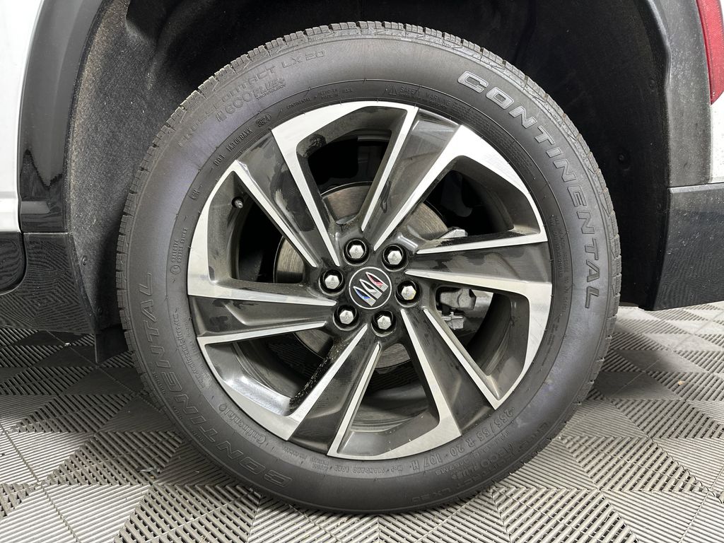 new 2025 Buick Enclave car, priced at $44,594