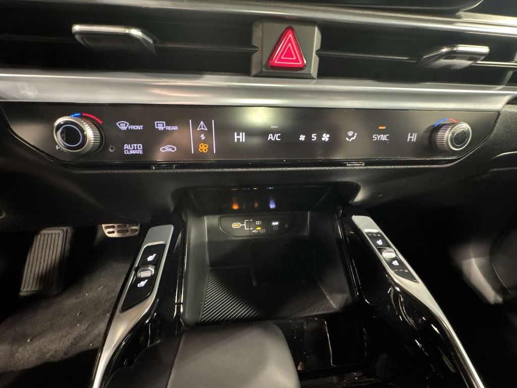 new 2025 Kia Sorento car, priced at $46,241