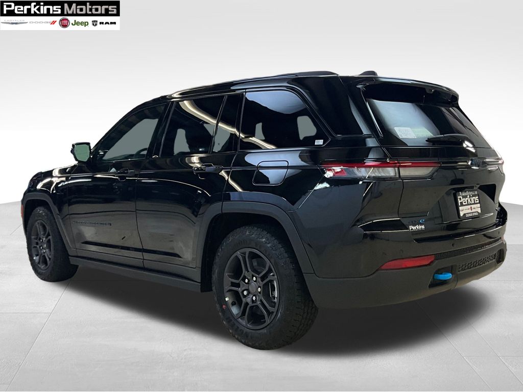 new 2025 Jeep Grand Cherokee car, priced at $66,005