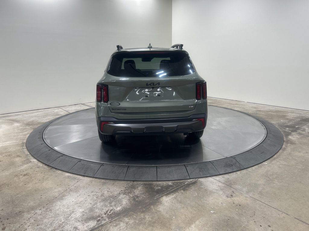 new 2025 Kia Sorento car, priced at $39,010