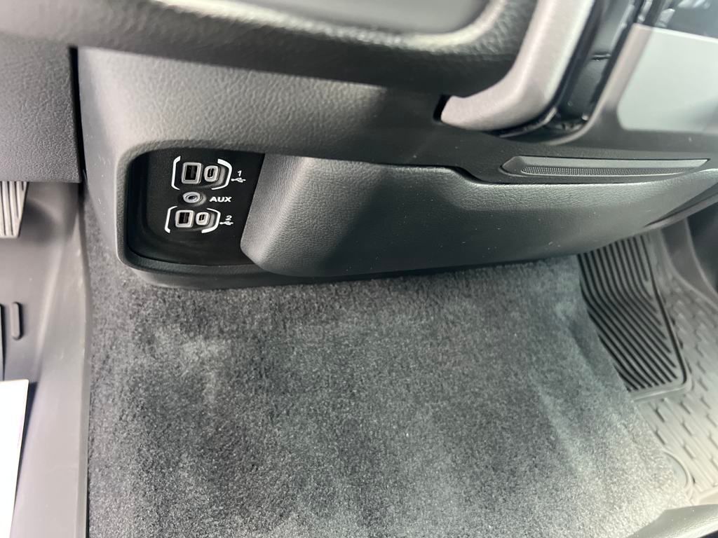 new 2025 Ram 1500 car, priced at $51,683