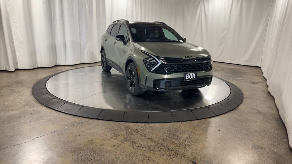 new 2025 Kia Sportage Plug-In Hybrid car, priced at $45,100