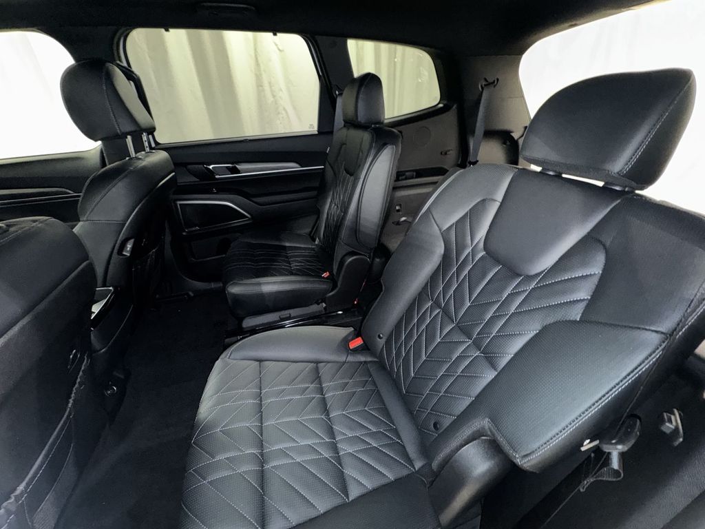 new 2025 Kia Telluride car, priced at $46,656