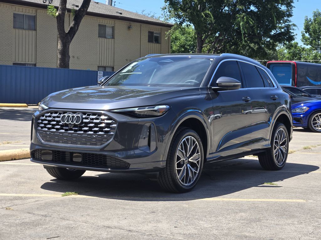 new 2025 Audi Q5 car, priced at $60,975