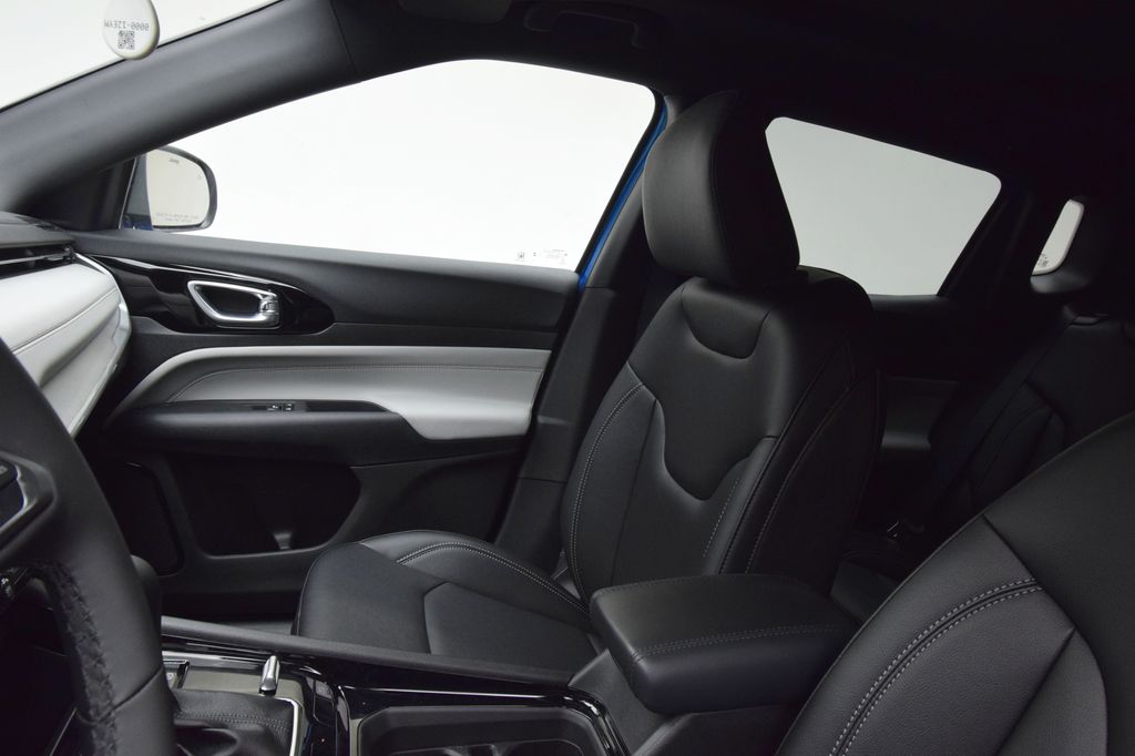 new 2025 Jeep Compass car, priced at $35,648