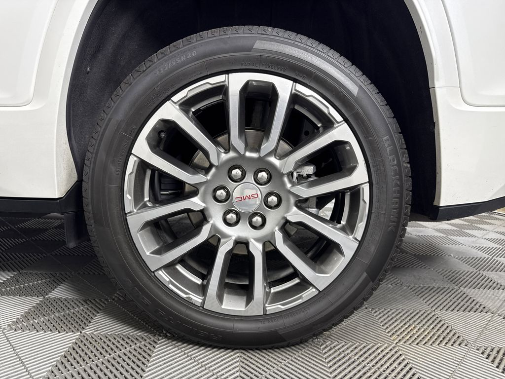 used 2022 GMC Acadia car, priced at $31,555