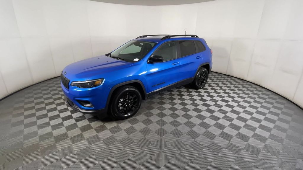 used 2023 Jeep Cherokee car, priced at $20,597