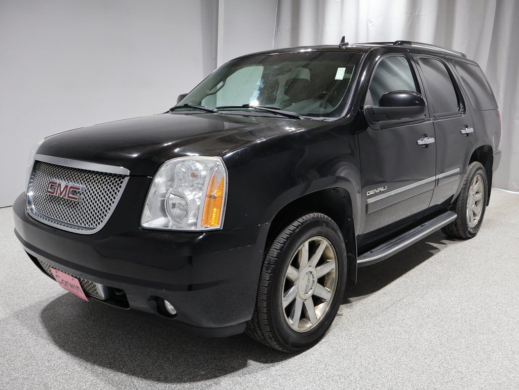 used 2012 GMC Yukon car, priced at $17,000