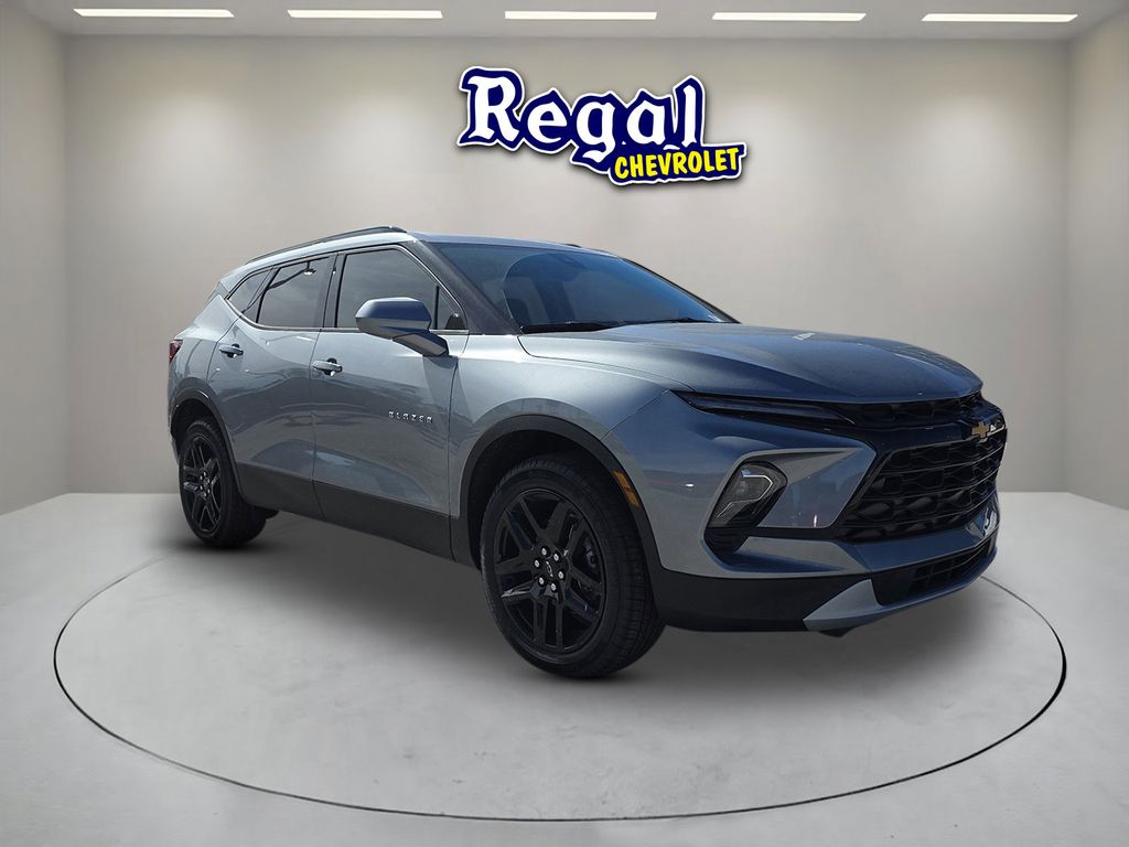 new 2025 Chevrolet Blazer car, priced at $35,295