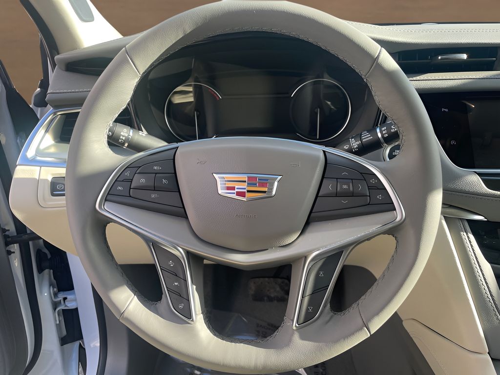 used 2025 Cadillac XT5 car, priced at $51,750