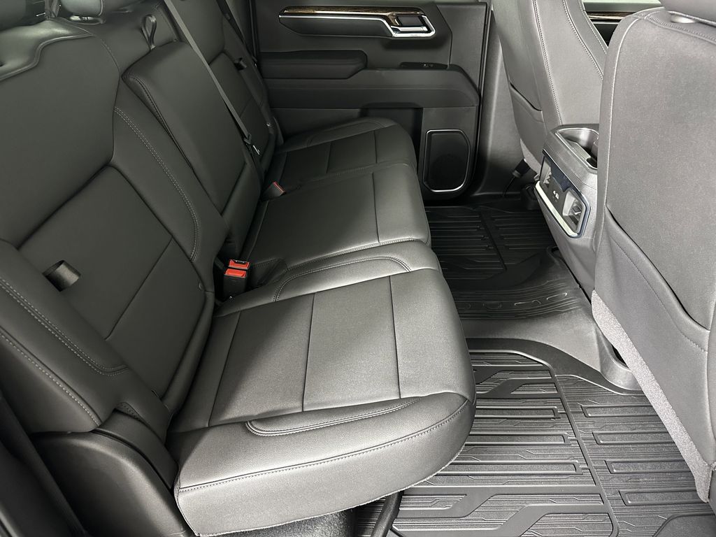 new 2025 GMC Sierra 1500 car, priced at $60,224