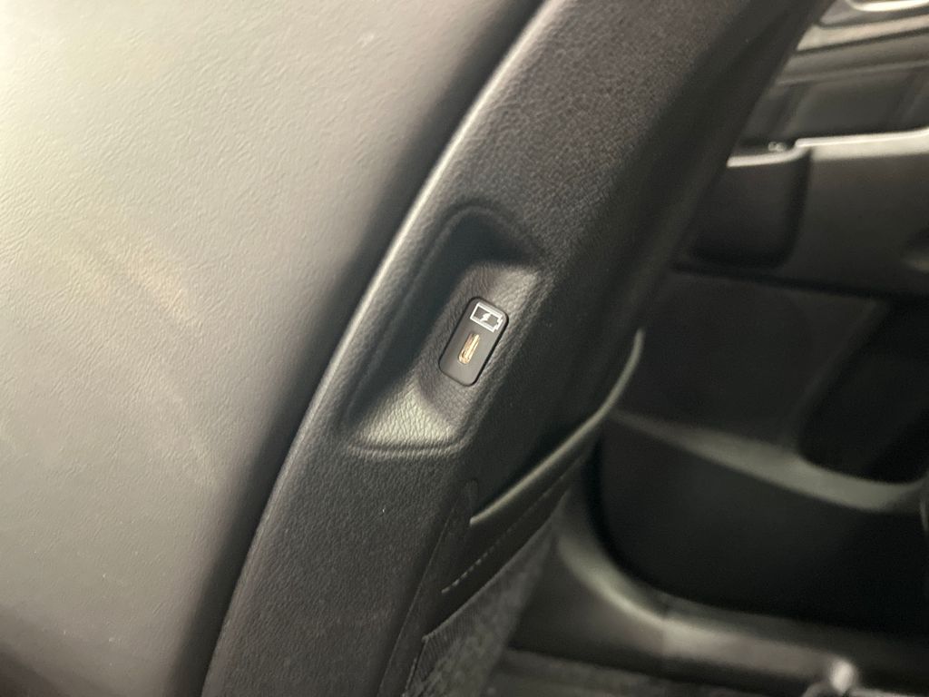 new 2025 Kia Sorento car, priced at $41,473