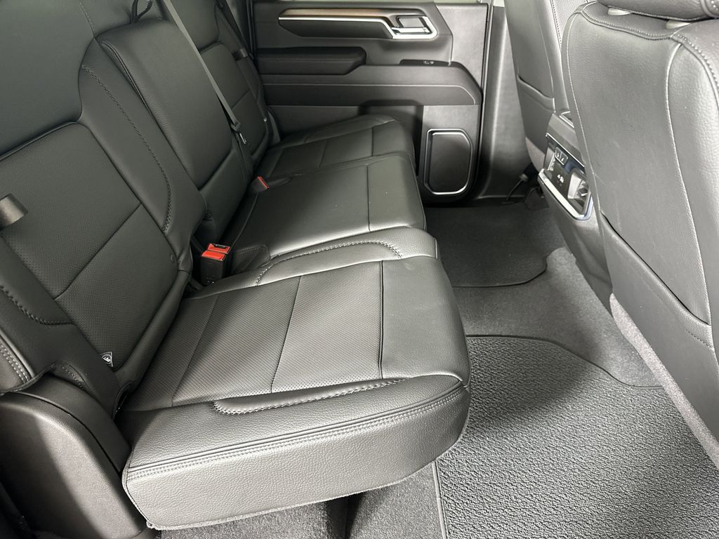 new 2025 GMC Sierra 2500HD car, priced at $84,030