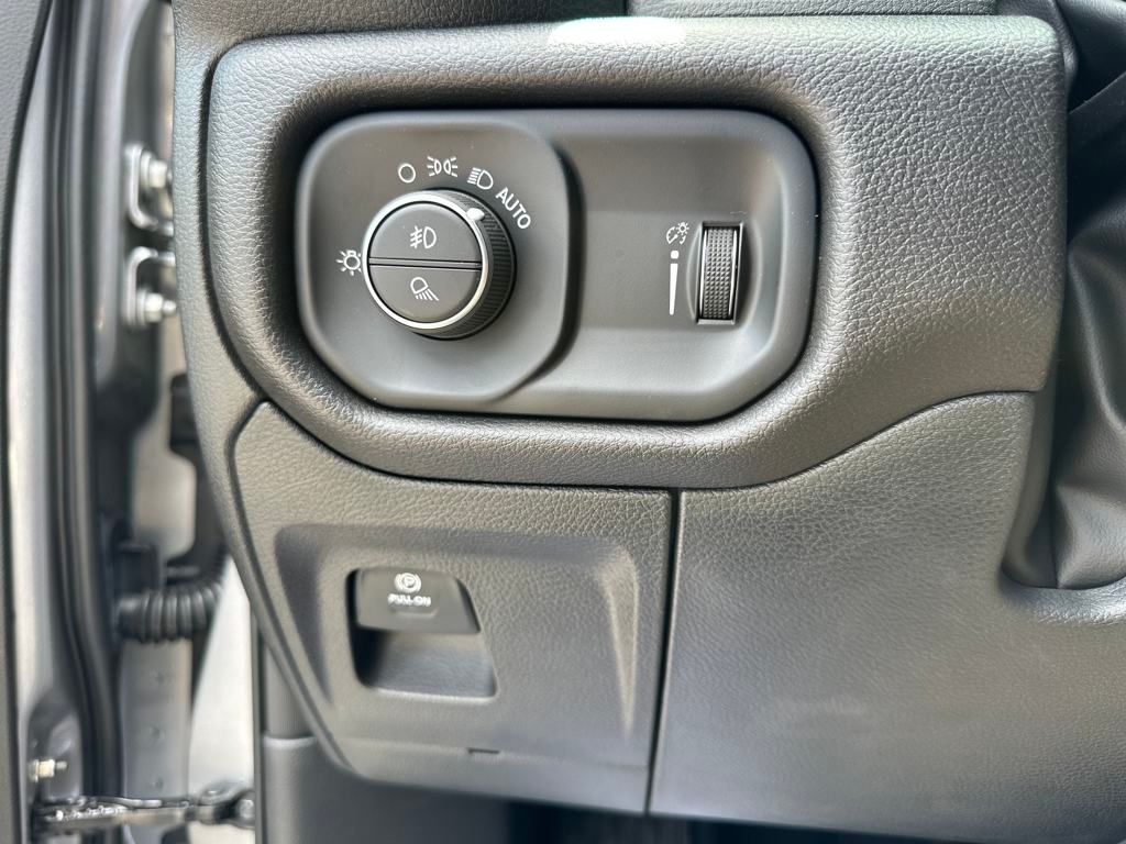 new 2025 Ram 1500 car, priced at $40,990