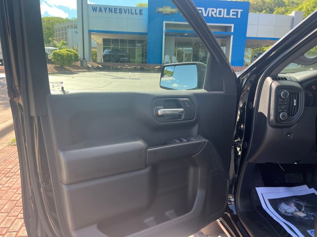 new 2024 Chevrolet Silverado 1500 car, priced at $53,990