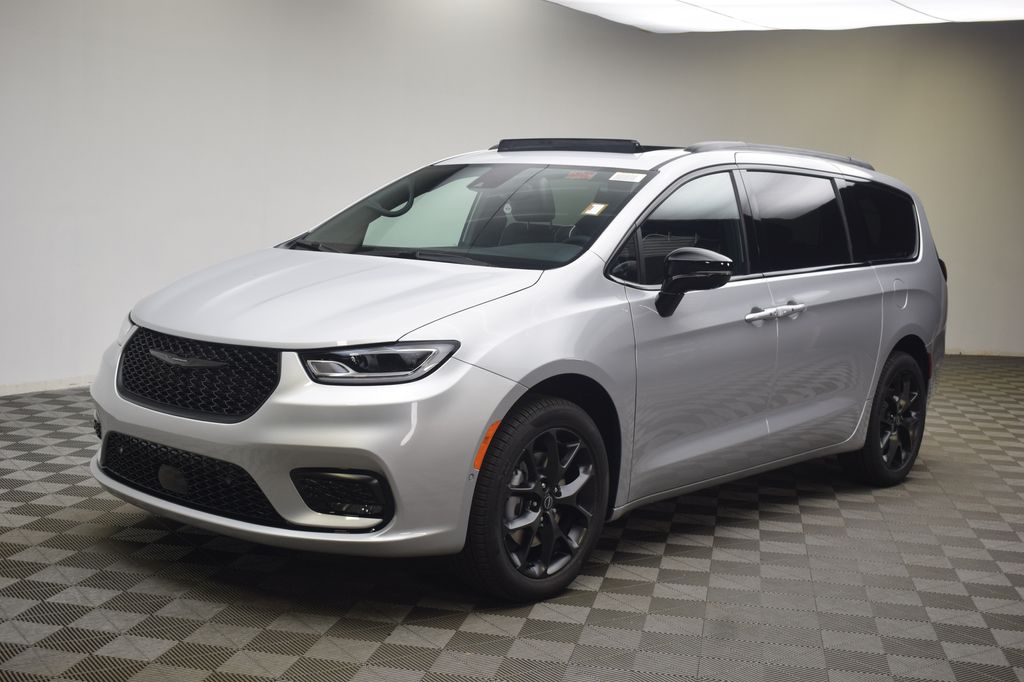 new 2026 Chrysler Pacifica car, priced at $56,460