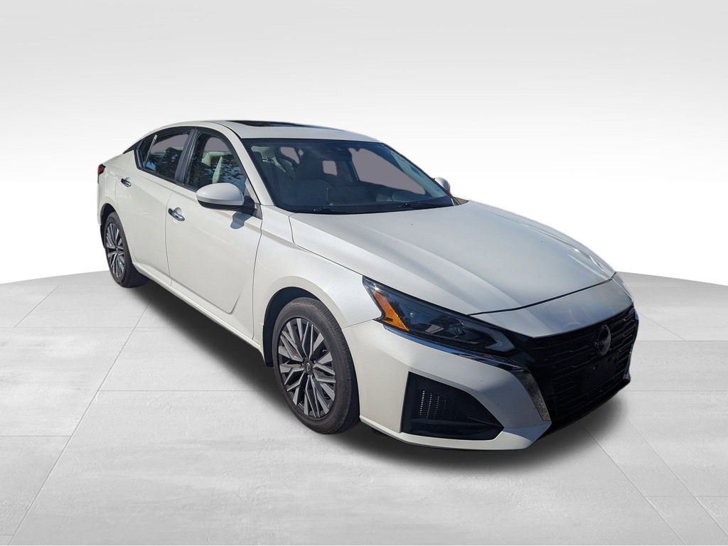 used 2024 Nissan Altima car, priced at $20,292